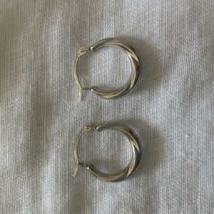Sterling silver small hoop earrings